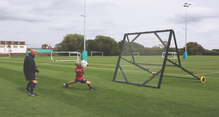 m-station goalkeeper training in Arsenal